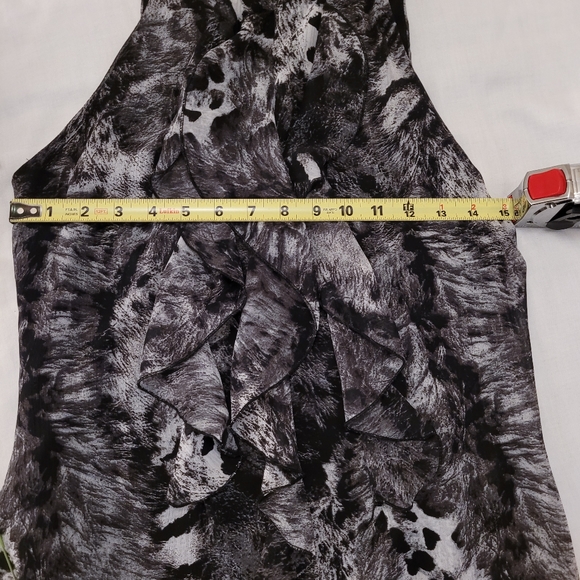 Suzy Shier - halter blouse-black and gray pattern - Picture 7 of 11
